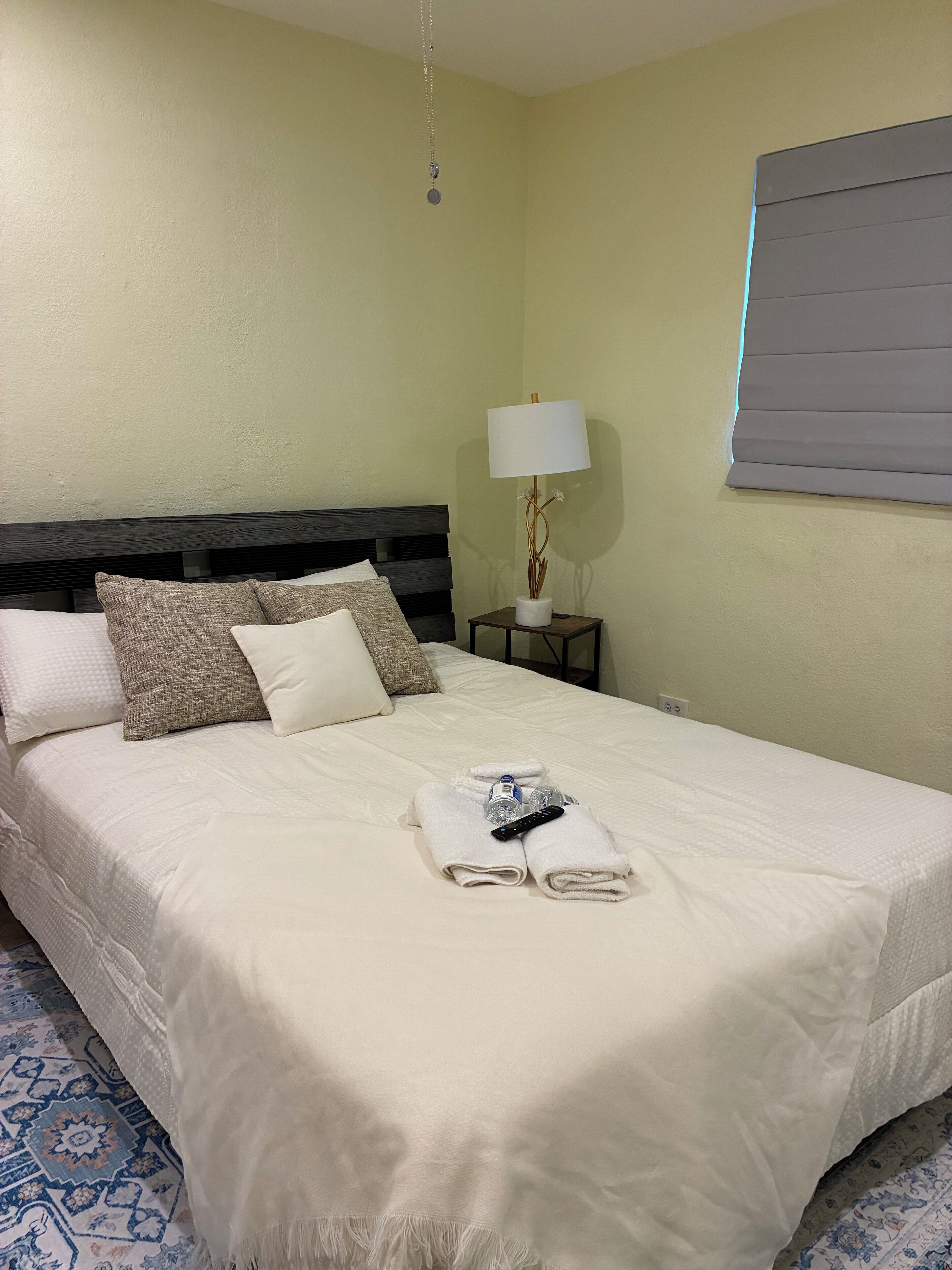 Bügeleisen/Bügelbrett, WLAN, Bettwäsche