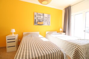 4 bedrooms, WiFi, bed sheets - Villa Mira Praia (Manta Rota)