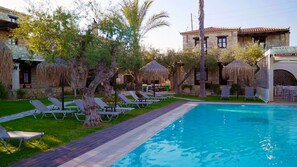 Deluxe House, Courtyard View