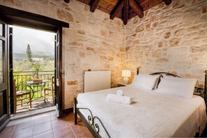 Deluxe House, Courtyard View