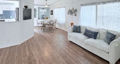Lovely 2-bedroom home in North Fort Myers
