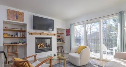 Ski-In-Ski-Out in Sugarbush | Fireplace & Balcony