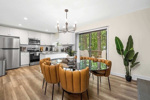 Epic Family Retreat - Sleeps 14!