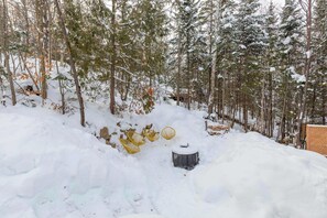 Property grounds - Waterfront & Nature | Chalet Lac Clair (Sainte-Marguerite-du-Lac-Masson)
