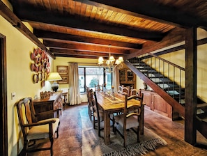 Dining - Gorgeous 7-bedroom farmhouse with AC in charming Soca (Departamento de Canelones)