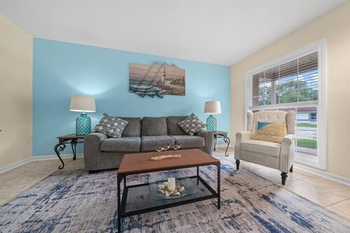 Hidden Waterfront Haven - 3BR/2BA-Boat Slip-Kayaks-Fire Pit!