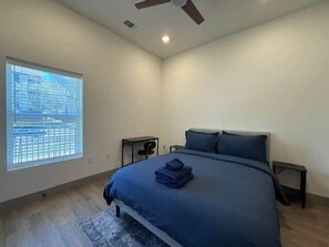 2 bedrooms, iron/ironing board, WiFi, bed sheets