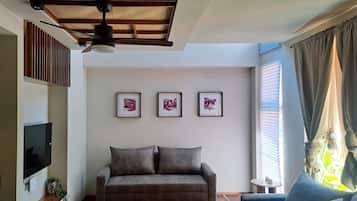 Premium Room | Living area