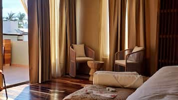 Superior Room | Laptop workspace, free WiFi