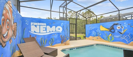 3 piscine all'aperto, cabanas (a pagamento), ombrelloni da piscina