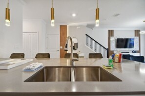 Interior - 5br/4ba Luxury Home Resort Access (Kissimmee)