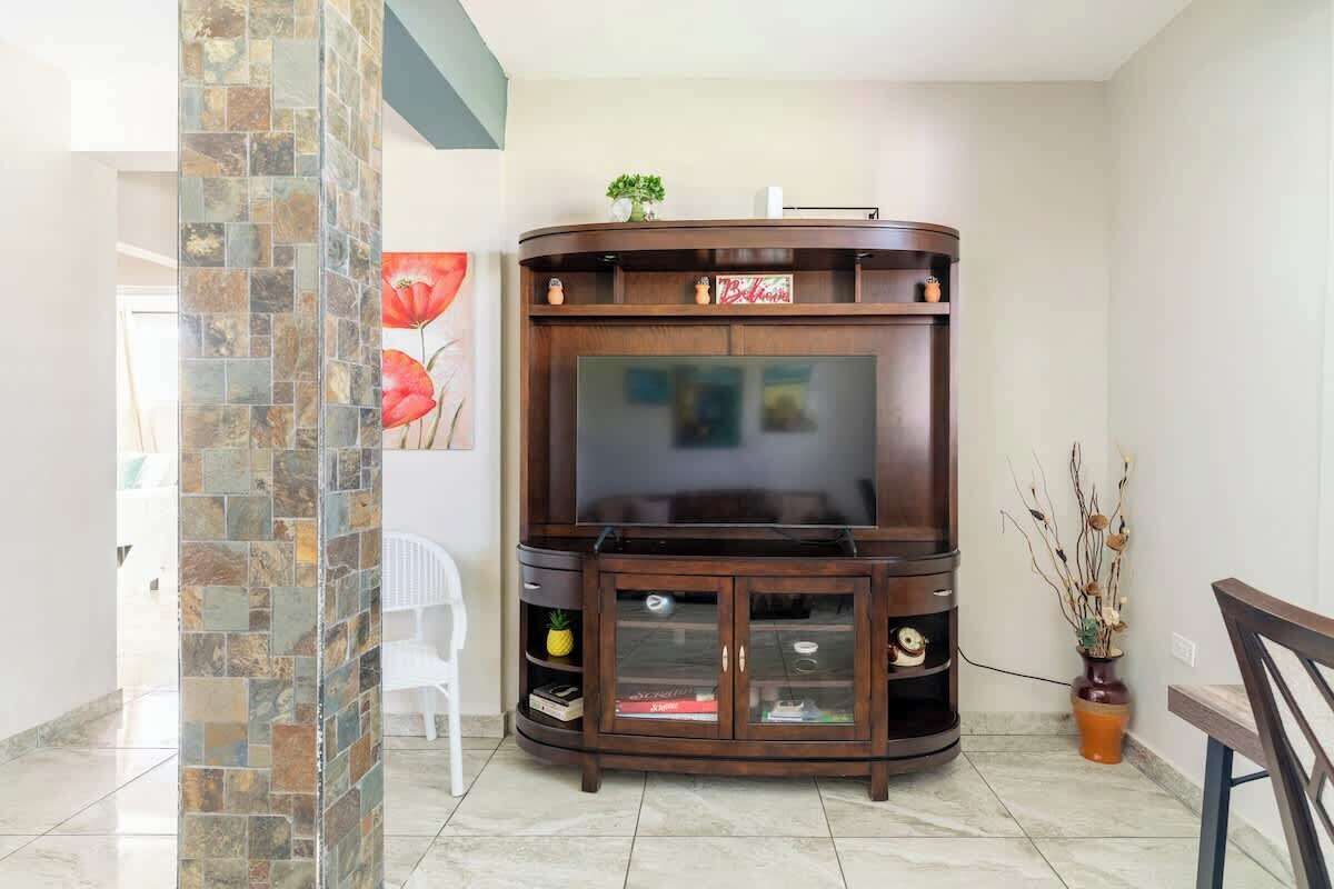 Superior Apartment | Living area | 32-inch flat-screen TV with digital channels