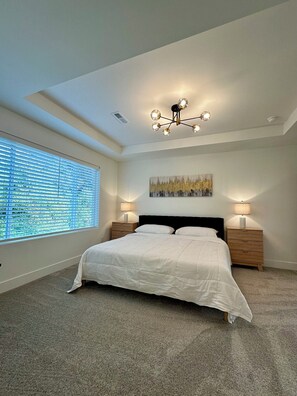 Strykejern/-brett, wi-fi og sengetøy