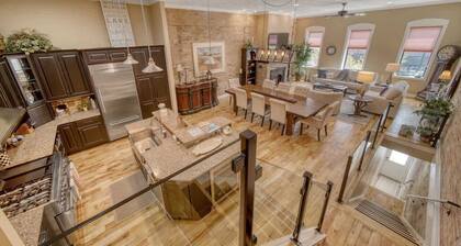 Luxury Downtown South Haven Condo With Rooftop Deck!