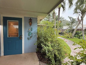 Exterior detail - Delray Beach Private 1 bed/1 bath w Patio, BBQ (Delray Beach)