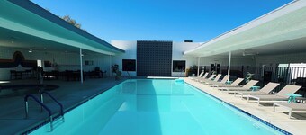 Glamping in Paradise, Resort living with beautiful views