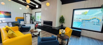 Glamping in Paradise, Resort living with beautiful views