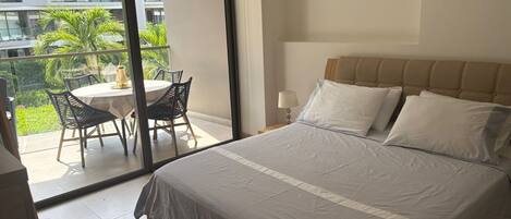 2 soverom, strykejern/-brett, wi-fi og sengetøy