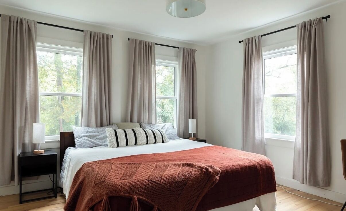 Strykejern/-brett, wi-fi og sengetøy