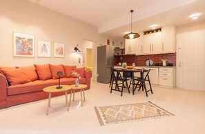 Smart TV, fireplace -  COZY NEWLY BUILD BY THE SEA APARTMENT IDEAL FOR FAMILIES (Katakolo)