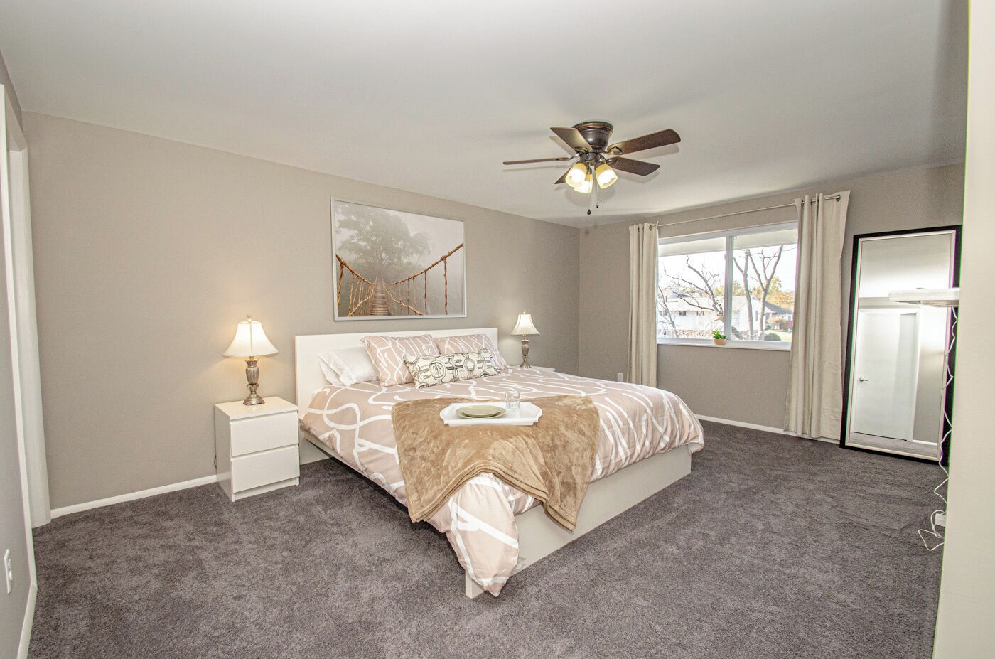 1 多间卧室、熨斗/熨衣板、免费 WiFi、床单