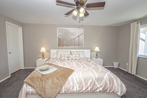 1 soverom, strykejern/-brett, wi-fi (inkludert) og sengetøy