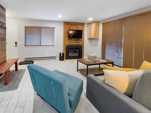 Interior - Relaxing Canyons Condo Free Shuttle Ride To Lift (Park City)