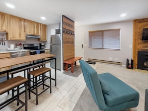 Interior - Relaxing Canyons Condo Free Shuttle Ride To Lift (Park City)