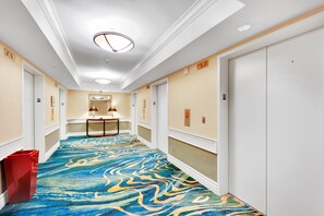 Interior - Skyline Serenity-strip,pool,f1 View-no Resort Fee (Las Vegas)