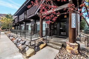 Interior - Charming Park City Loft and View at Prospector (Park City)