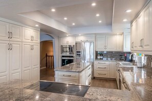 Interior - Moovalya Keys Riverfront! Room for All! (Parker)