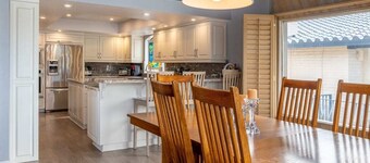 Moovalya Keys Riverfront! Room for All!