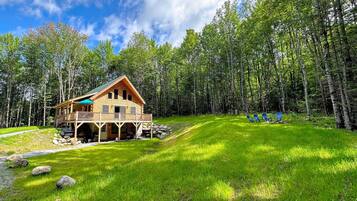 Chalet (3 Bedrooms) | Interior