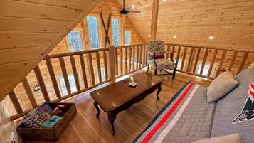 Chalet (3 Bedrooms) | Interior