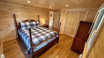 Chalet (3 Bedrooms) | Interior
