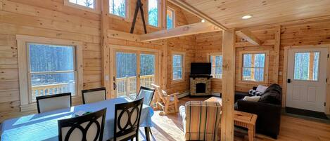 Chalet (3 Bedrooms) | Interior