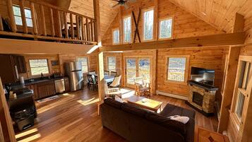 Chalet (3 Bedrooms) | Interior