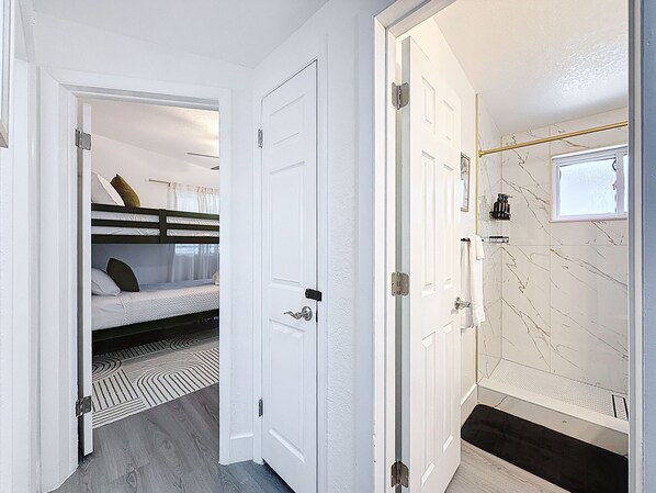 บ้านพัก (3 Bedrooms) | ภายใน
