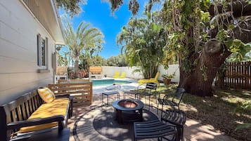 House (3 Bedrooms) | Front of property