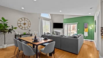 House (2 Bedrooms) | Living area | TV