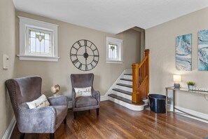 Talo (4 Bedrooms) | Sisätilat