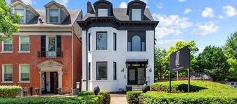 4632 Second Floor Historic Haven