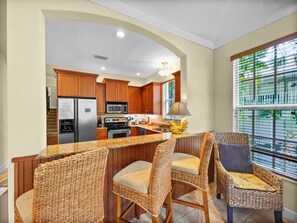 Interior - Avenida De Cortez (Siesta Key)