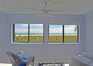 Interior - Happy Blue Coconuts - South (Siesta Key)