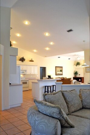 Interior - Cape Aqua (Siesta Key)
