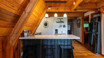 Chalet (2 Bedrooms) | Interior