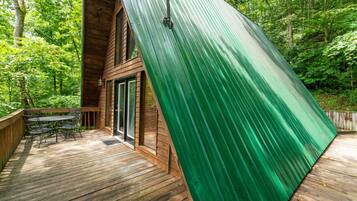 Chalet (2 Bedrooms) | Interior