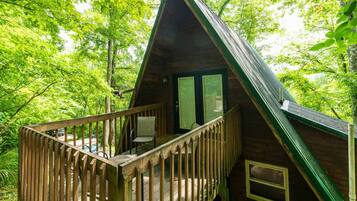 Chalet (2 Bedrooms) | Interior