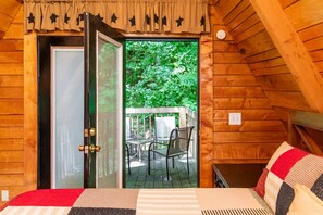 Interior - Hot Tub - Haven at the Red - Red River Gorge, KY (Stanton)