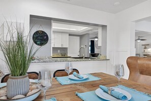 Interior - Oxford Oasis (Siesta Key)